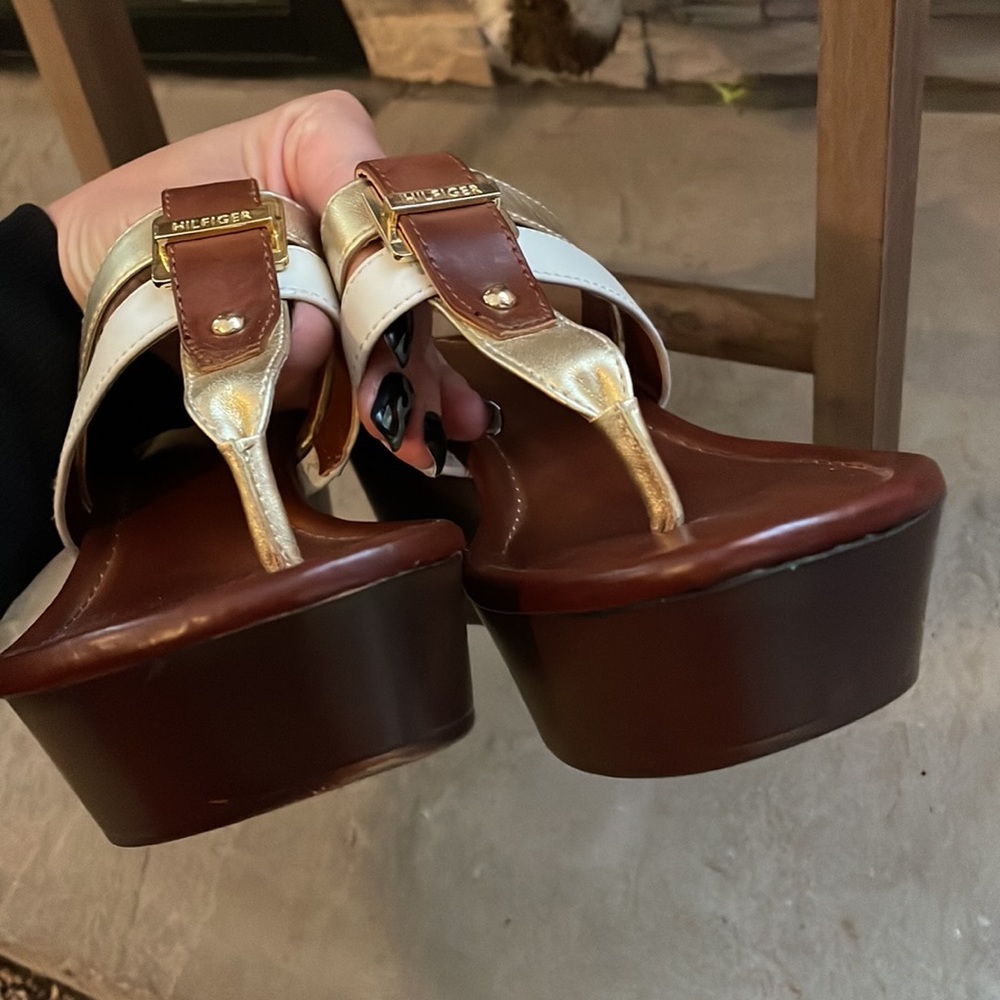 Tommy Hilfiger Brown, White and Gold Wedge Sandals - Picture 8 of 14